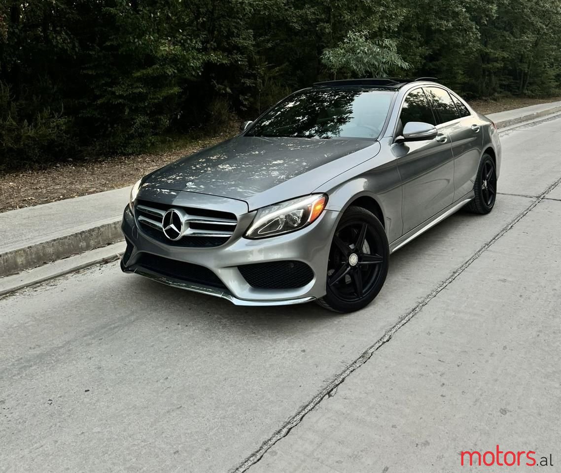 2015' Mercedes-Benz C 300 photo #1