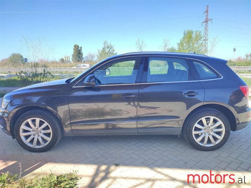 2010' Audi Q5 photo #1