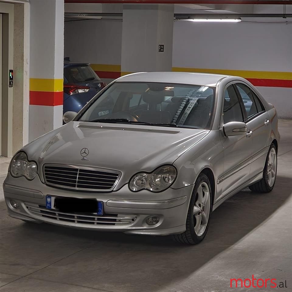 2005' Mercedes-Benz C 270 photo #2