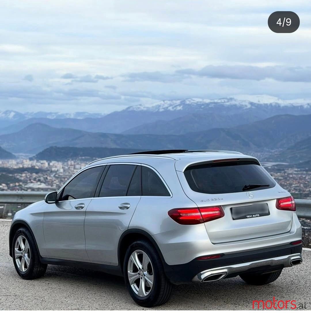 2016' Mercedes-Benz GLC 220 photo #4