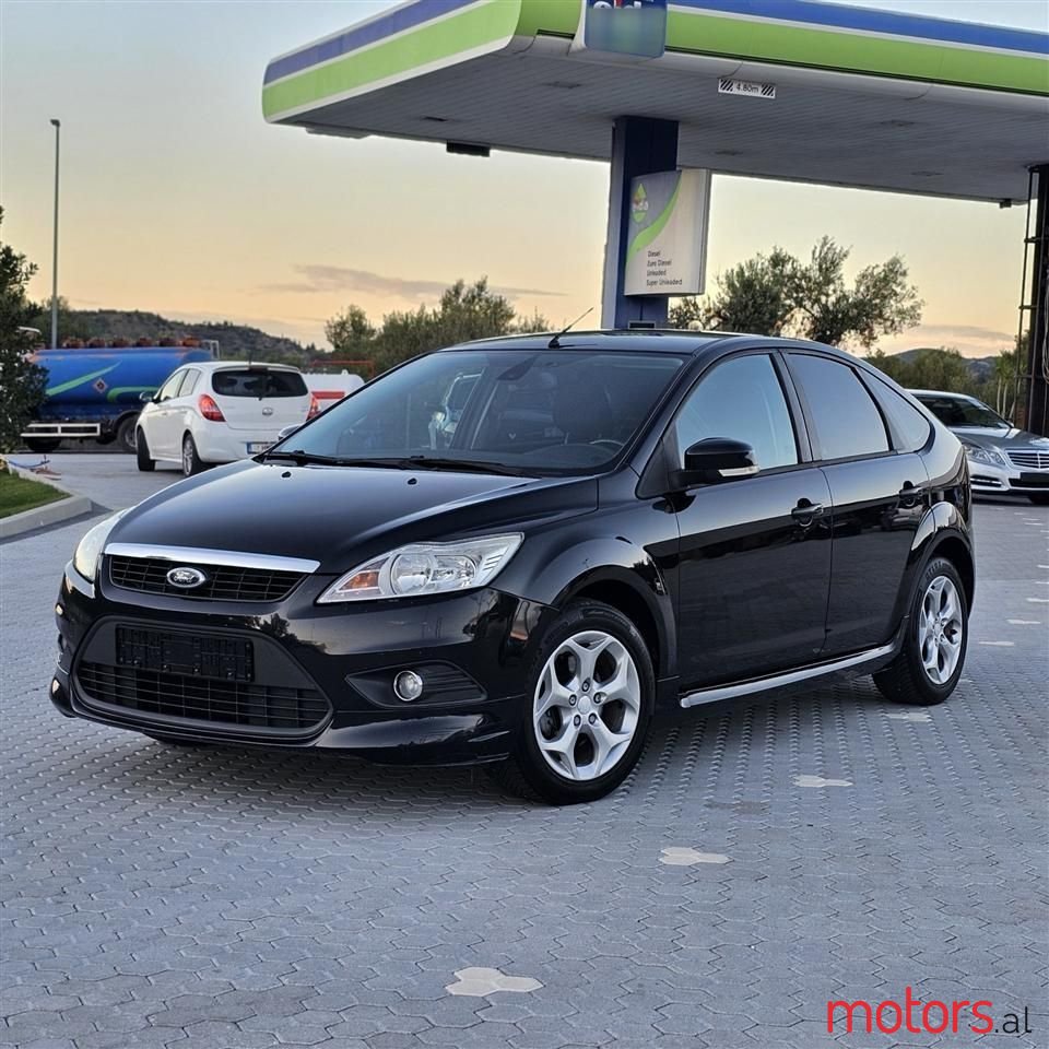 2009' Ford Focus photo #2