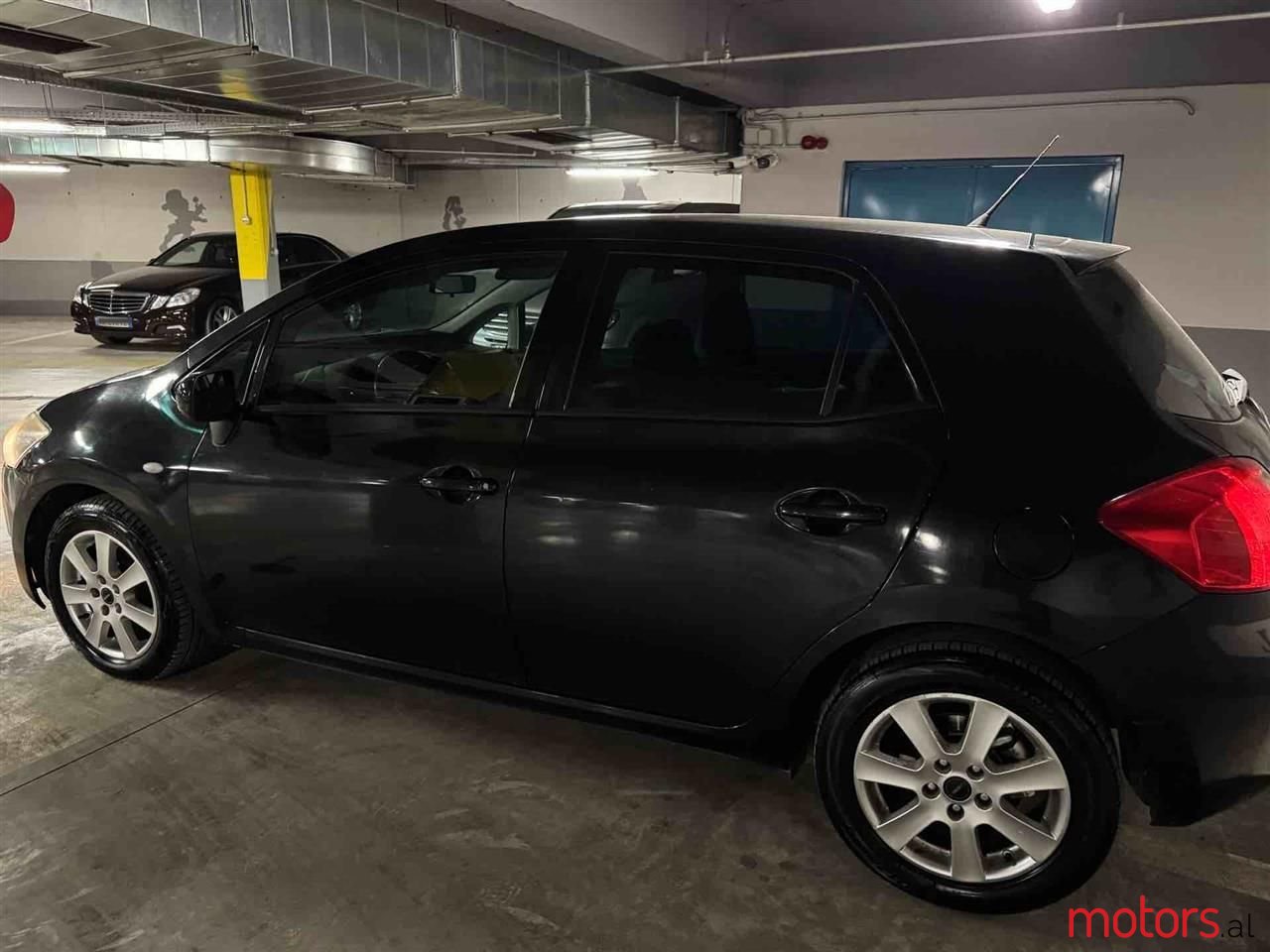 2007' Toyota Auris photo #5