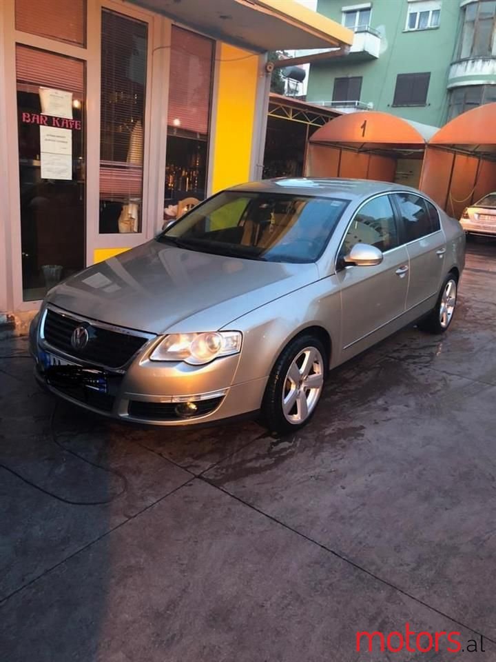 2007' Volkswagen Passat photo #1