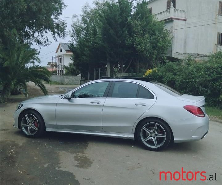 2015' Mercedes-Benz C 250 photo #5