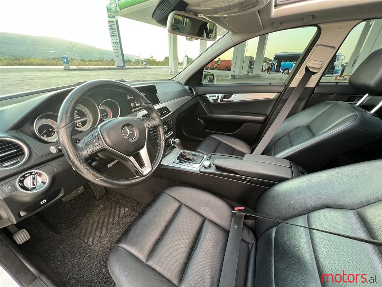 2013' Mercedes-Benz C 220 photo #6