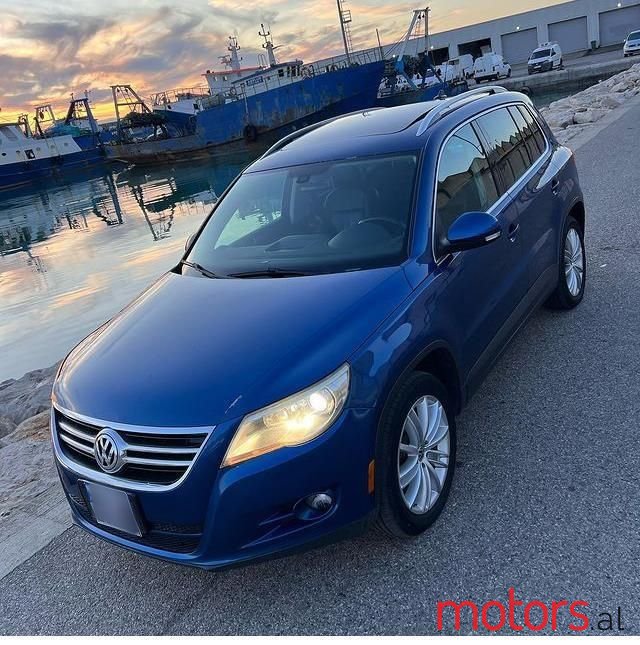 2009' Volkswagen Tiguan photo #1