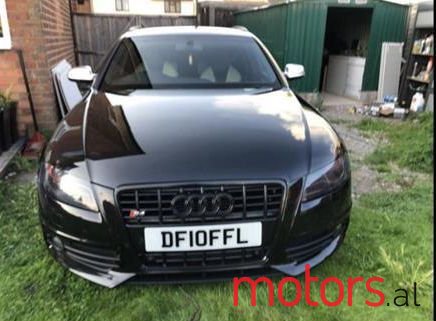 2011' Audi A4 photo #1