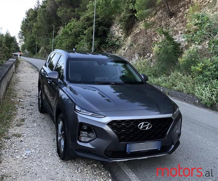 2018' Hyundai Santa Fe photo #4