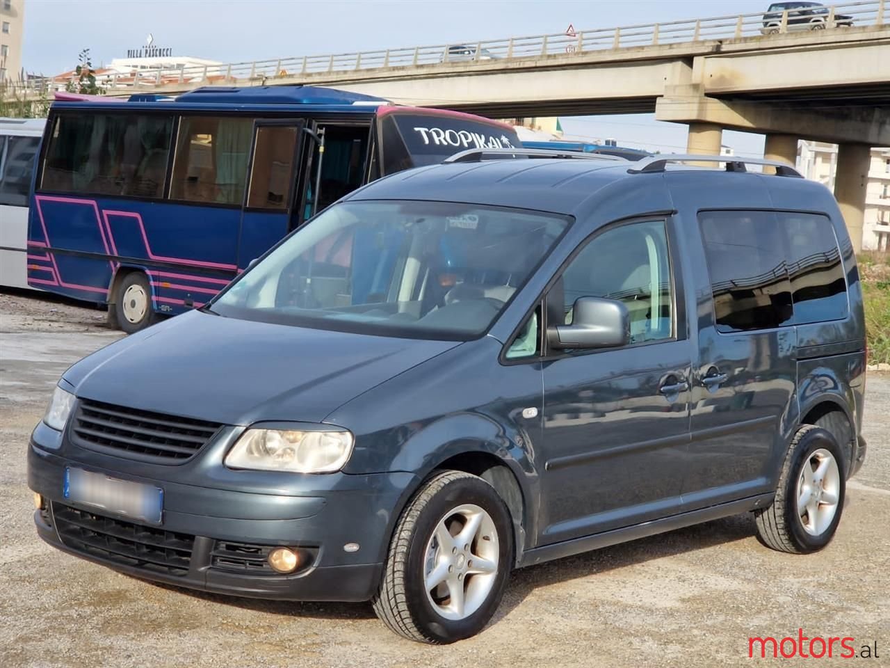 2006' Volkswagen Caddy photo #2