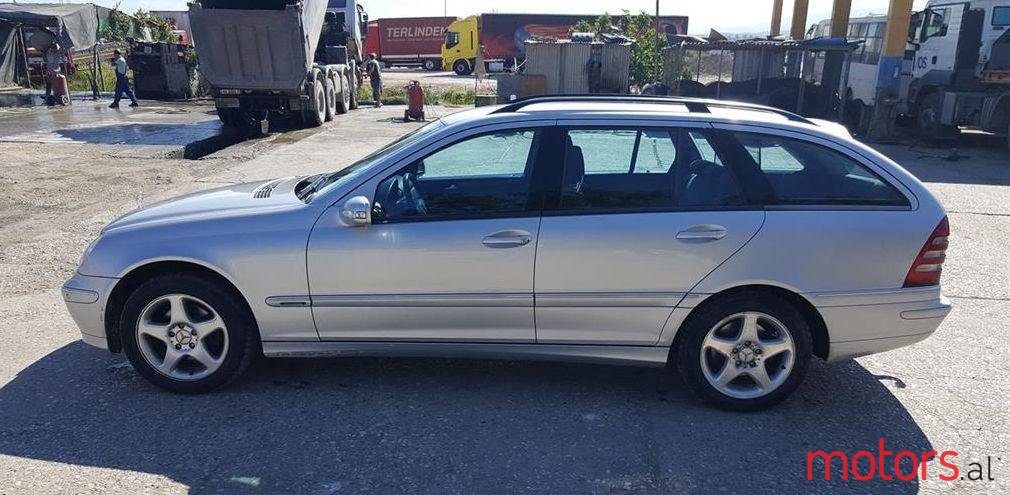 2004' Mercedes-Benz C 200 photo #2