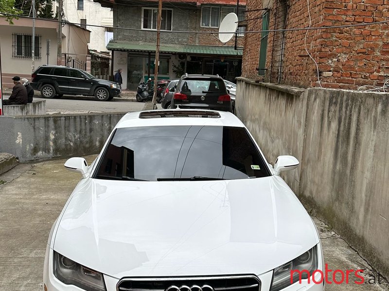 2013' Audi A7 photo #2