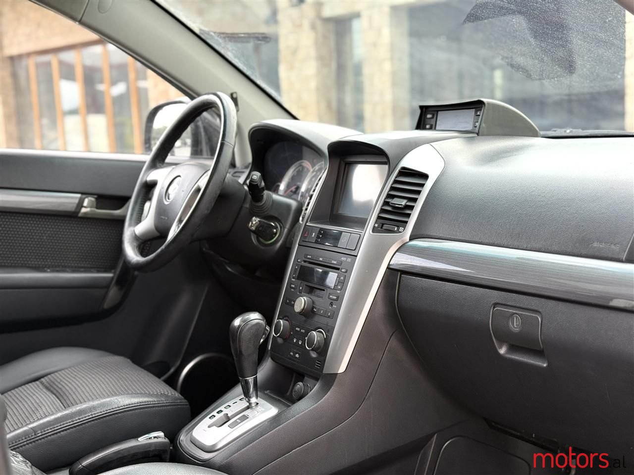 2010' Chevrolet Captiva photo #4