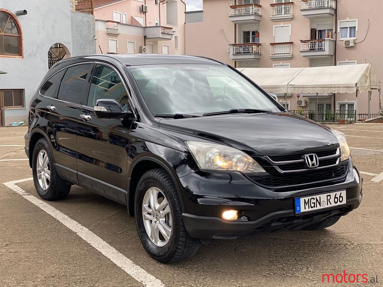 2010' Honda CR-V photo #1