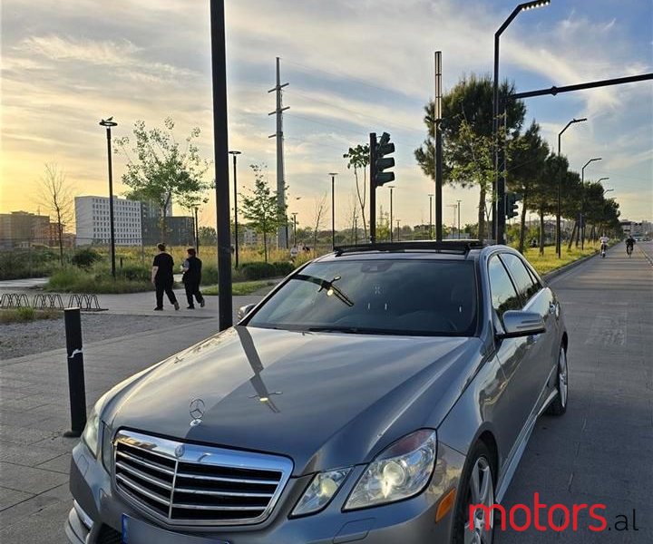 2013' Mercedes-Benz E 350 photo #1