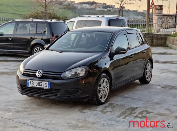 2009' Volkswagen Golf photo #6