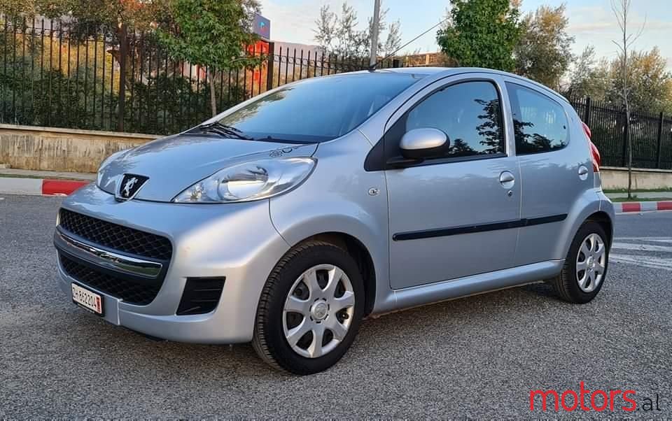 2010' Peugeot 107 photo #1