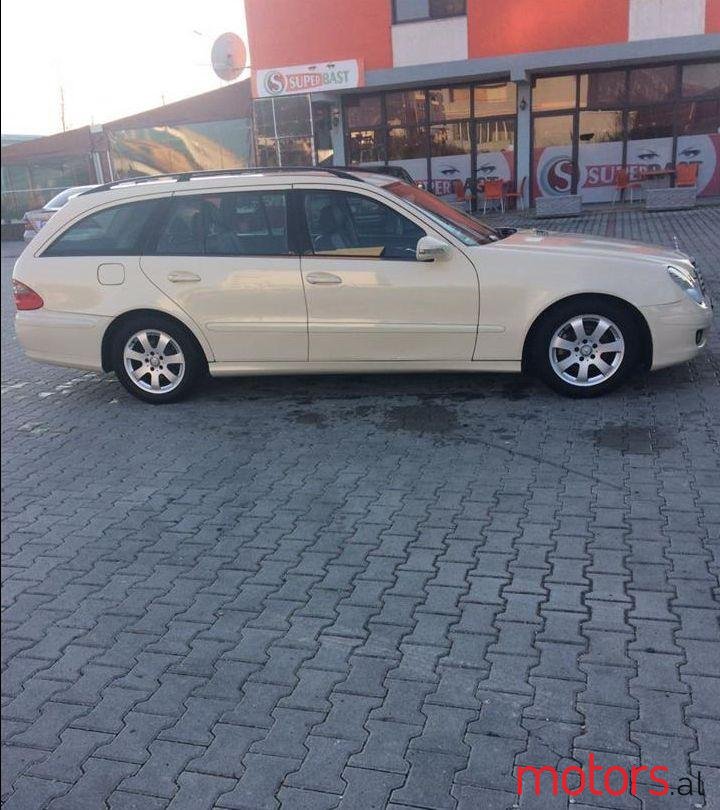 2007' Mercedes-Benz E 200 photo #1