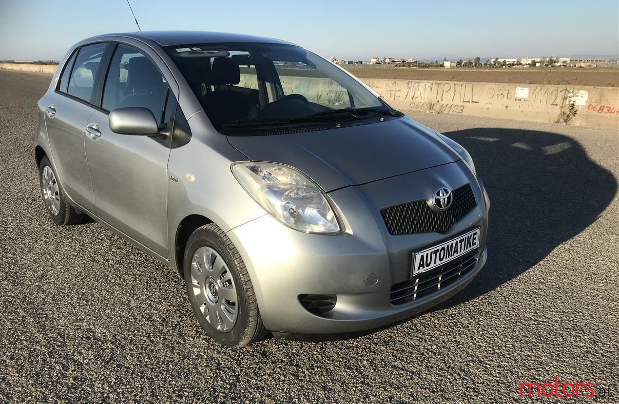 2006' Toyota Yaris photo #1