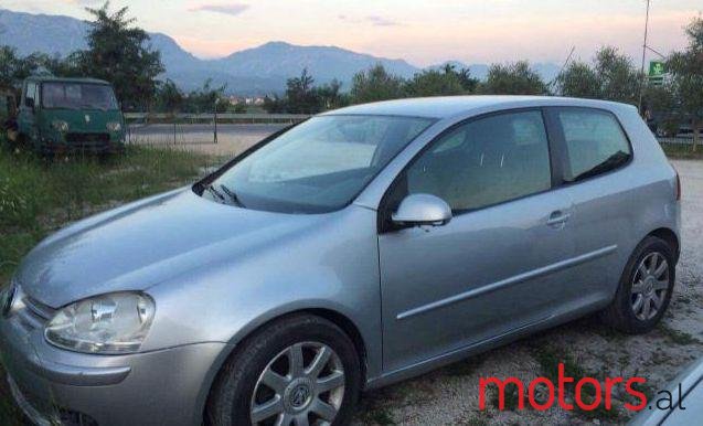 2007' Volkswagen Golf photo #1