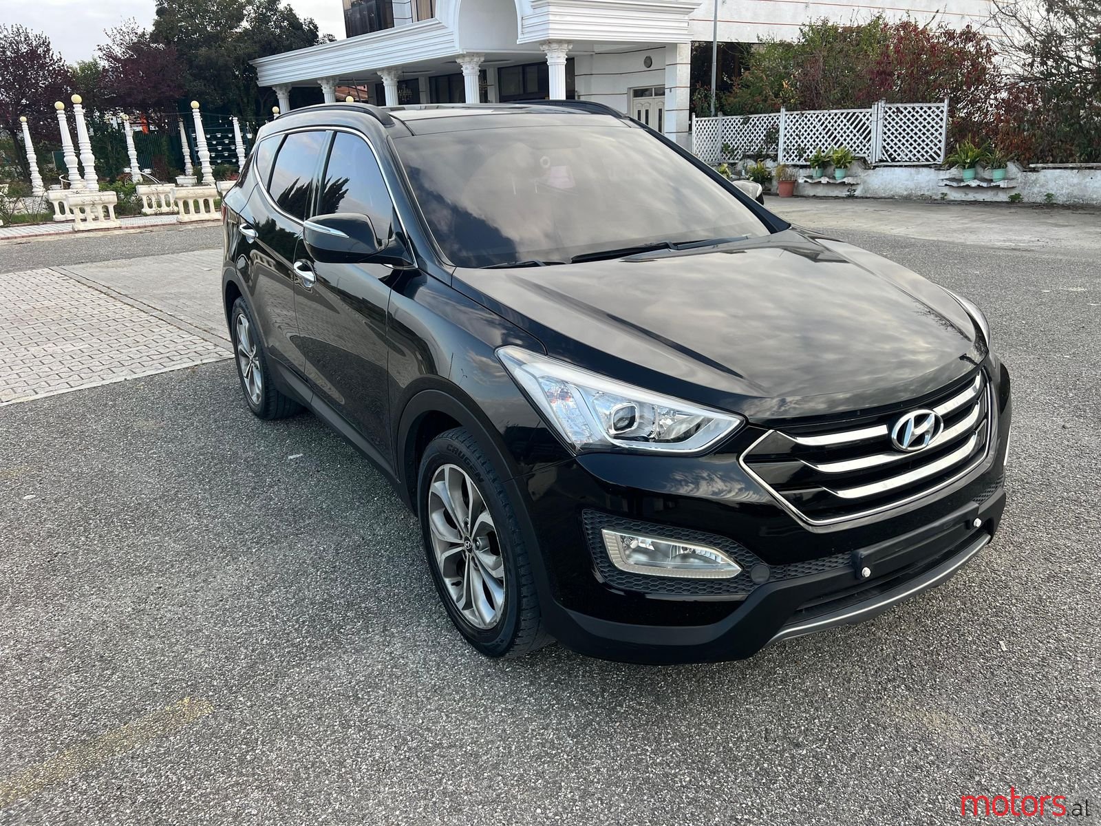 2014' Hyundai Santa Fe photo #2