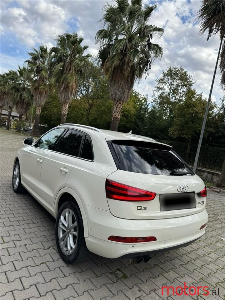 2012' Audi Q3 photo #6