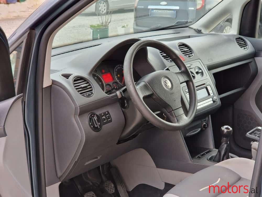 2007' Volkswagen Caddy photo #5