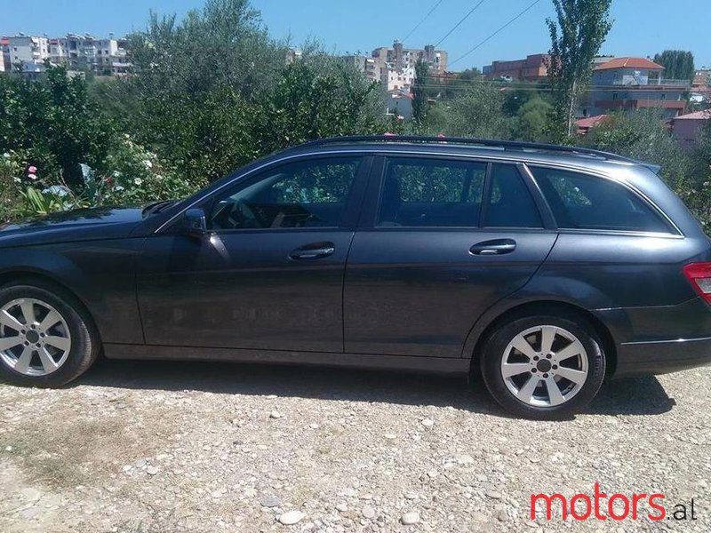 2009' Mercedes-Benz C 220 photo #1