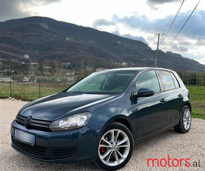 2010' Volkswagen Golf photo #3