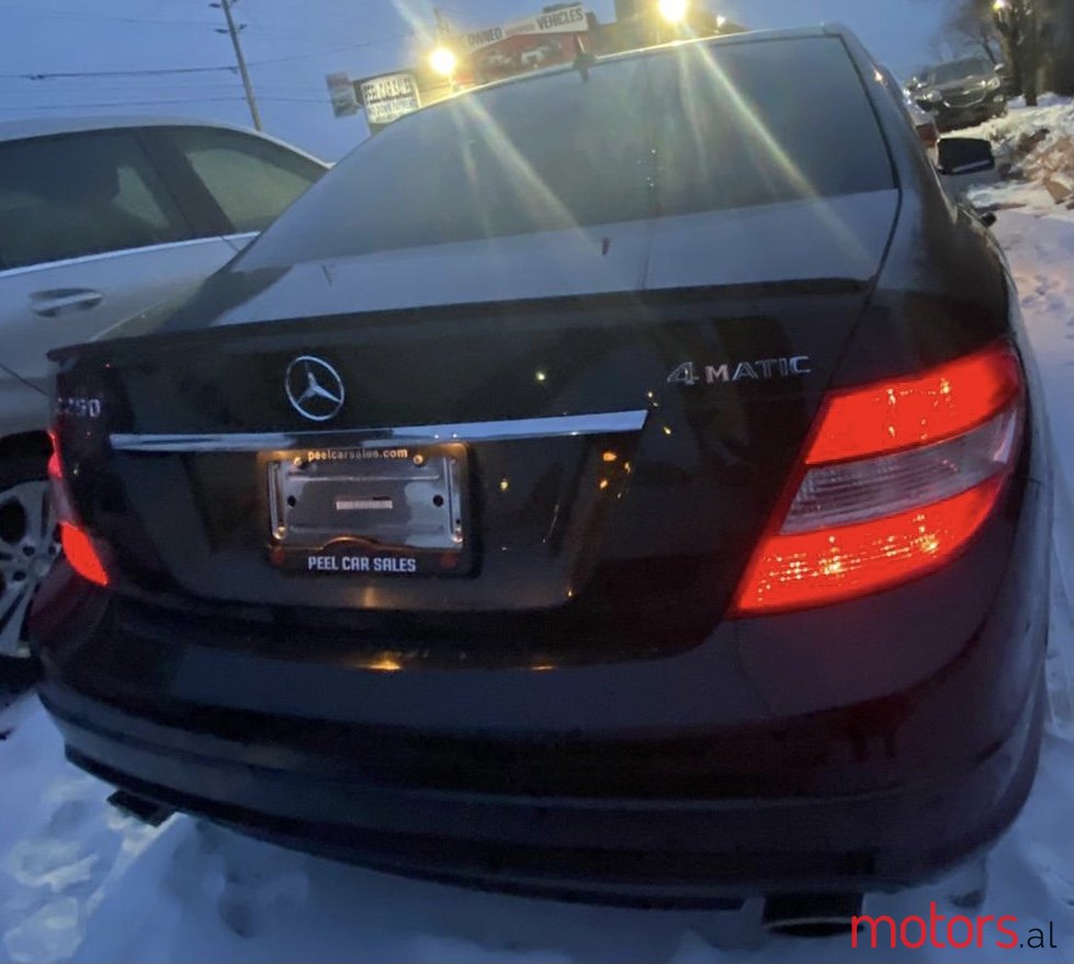 2011' Mercedes-Benz C-Class photo #4