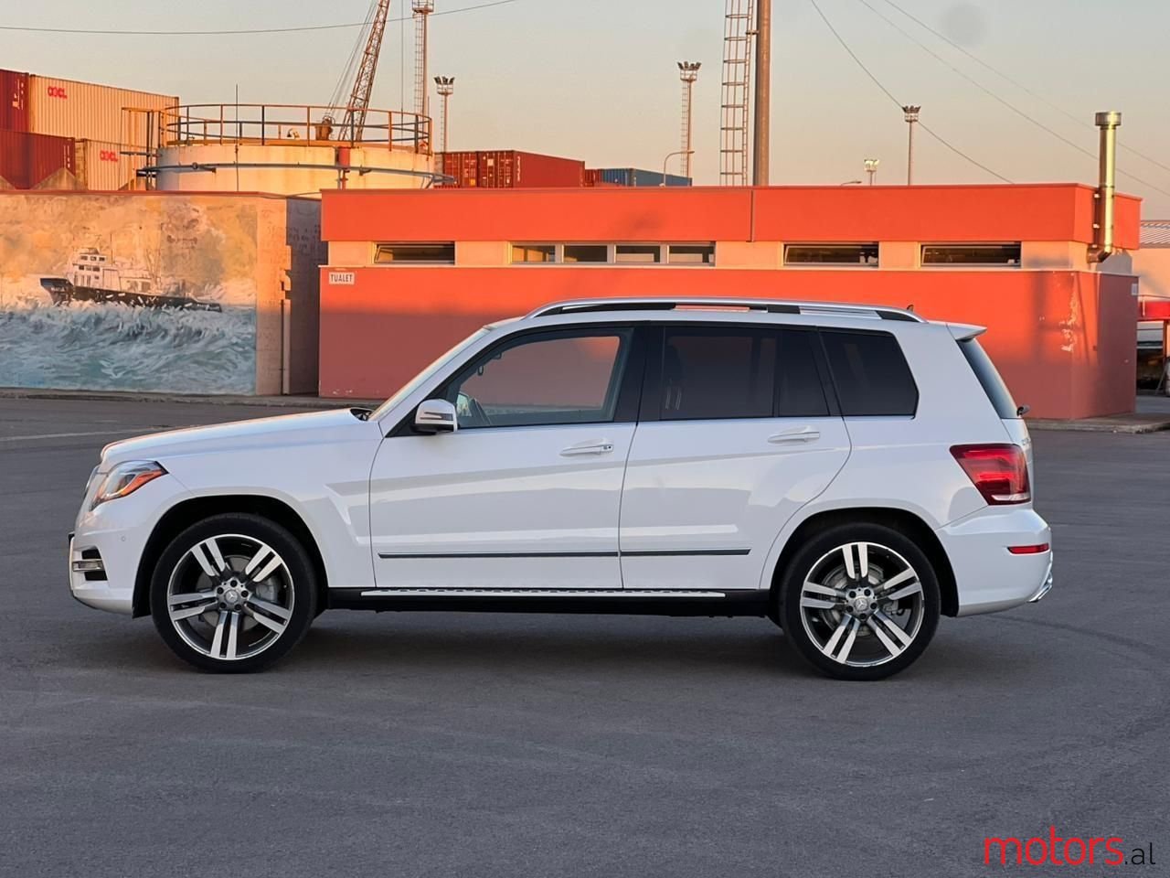 2004' Mercedes-Benz GLK 250 photo #3