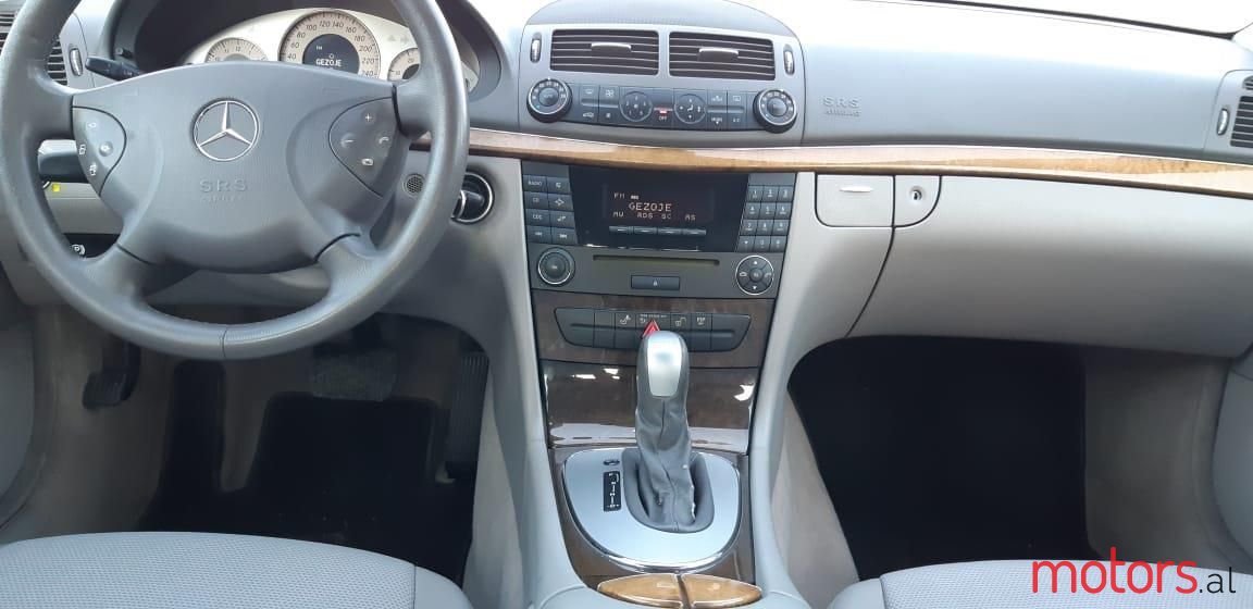 2006' Mercedes-Benz E 280 photo #3