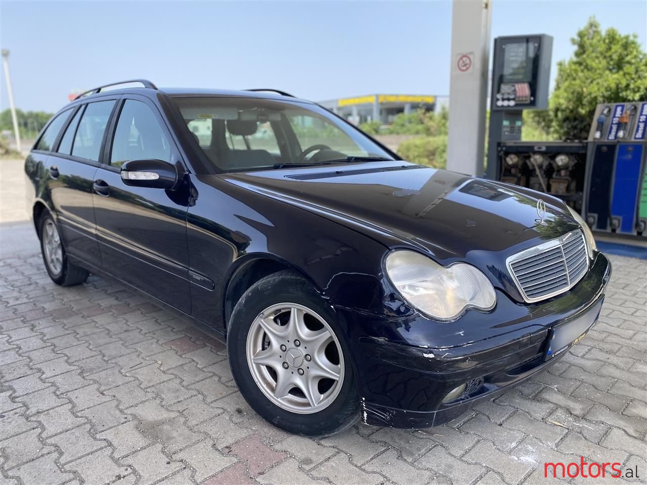 2003' Mercedes-Benz C 220 photo #1