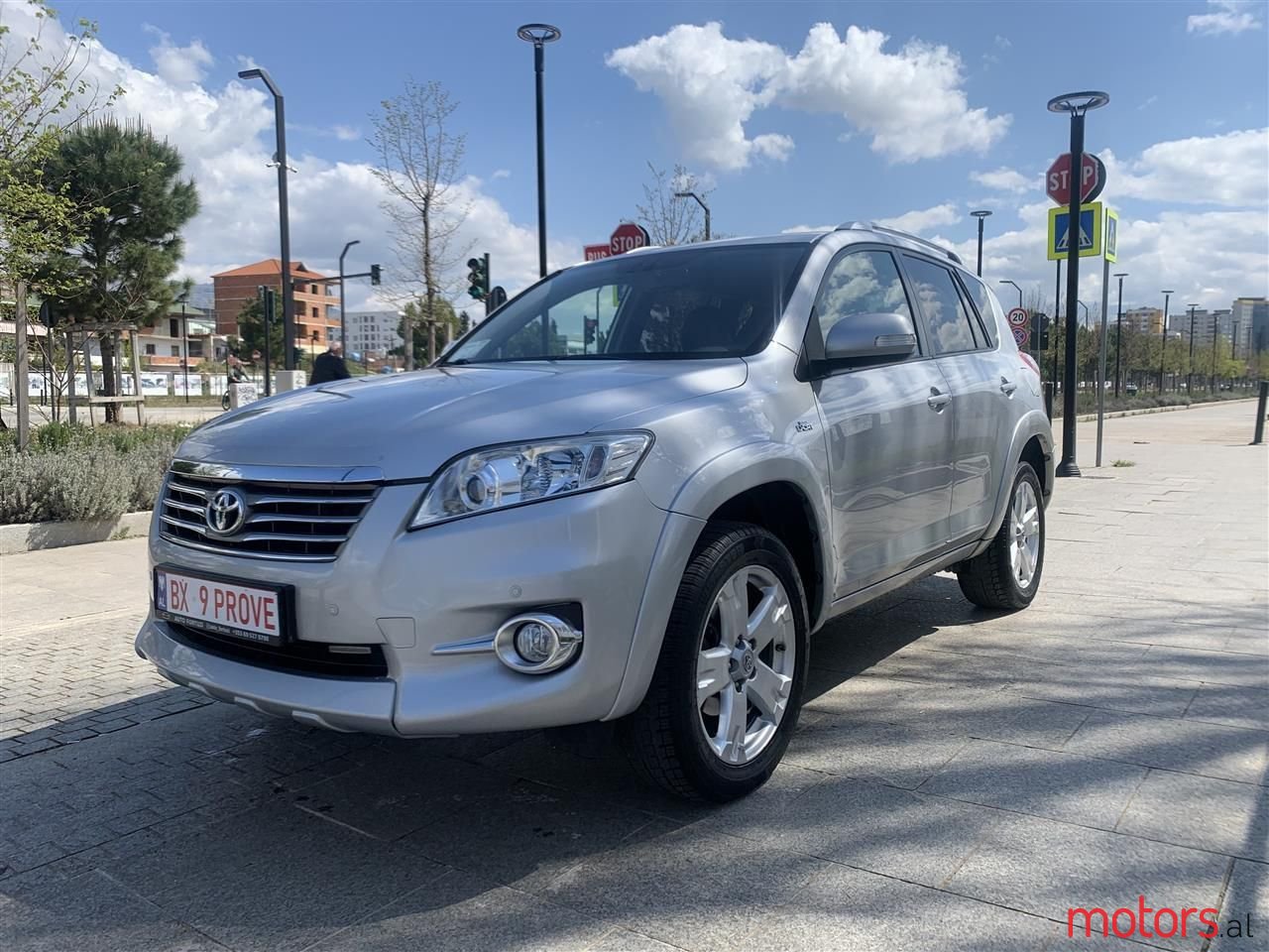 2010' Toyota RAV4 photo #1