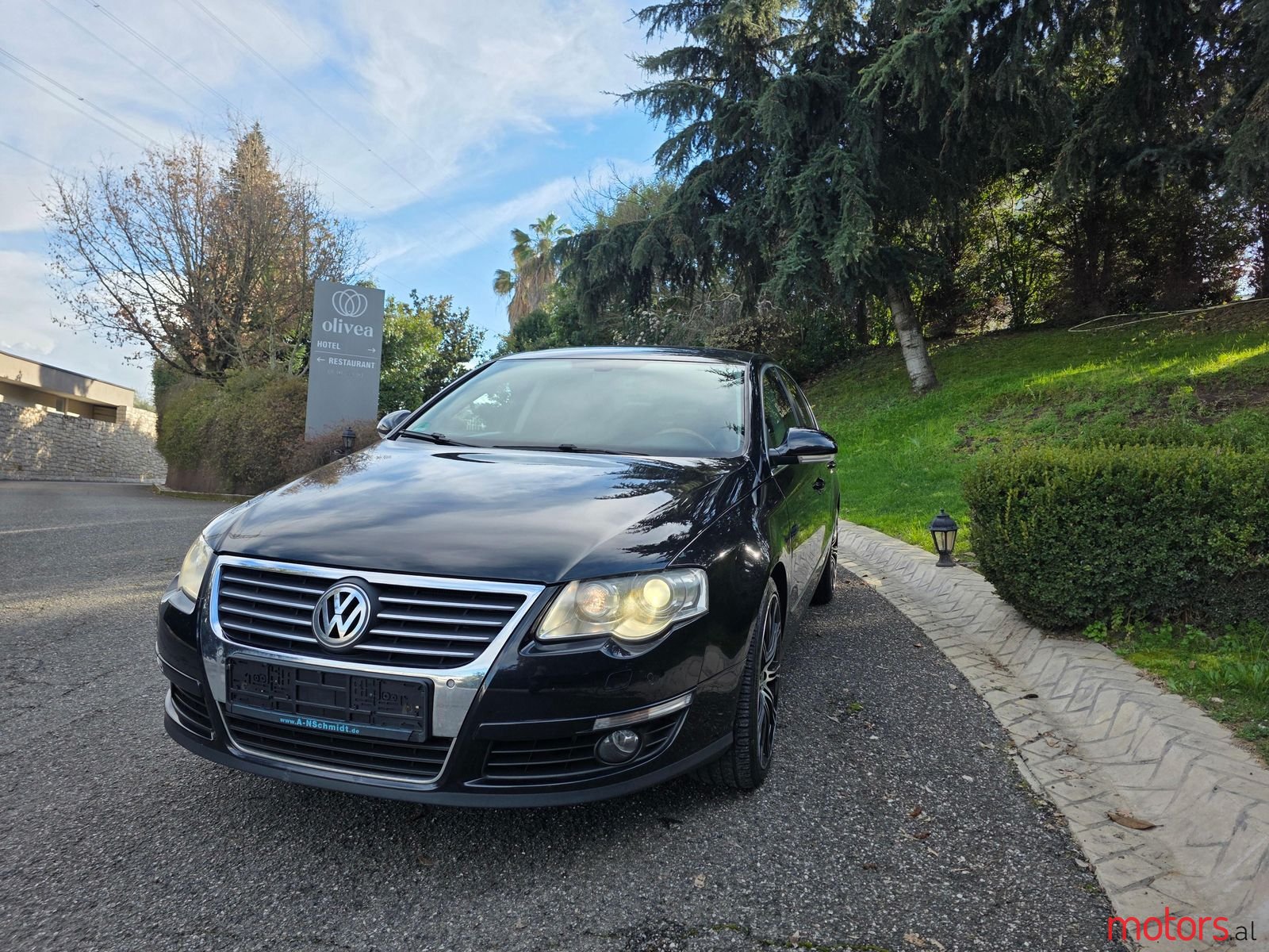 2006' Volkswagen Passat photo #4