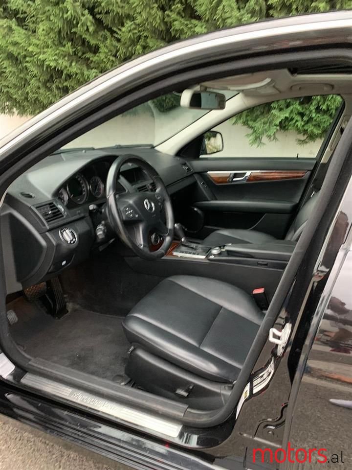 2008' Mercedes-Benz C 300 photo #5