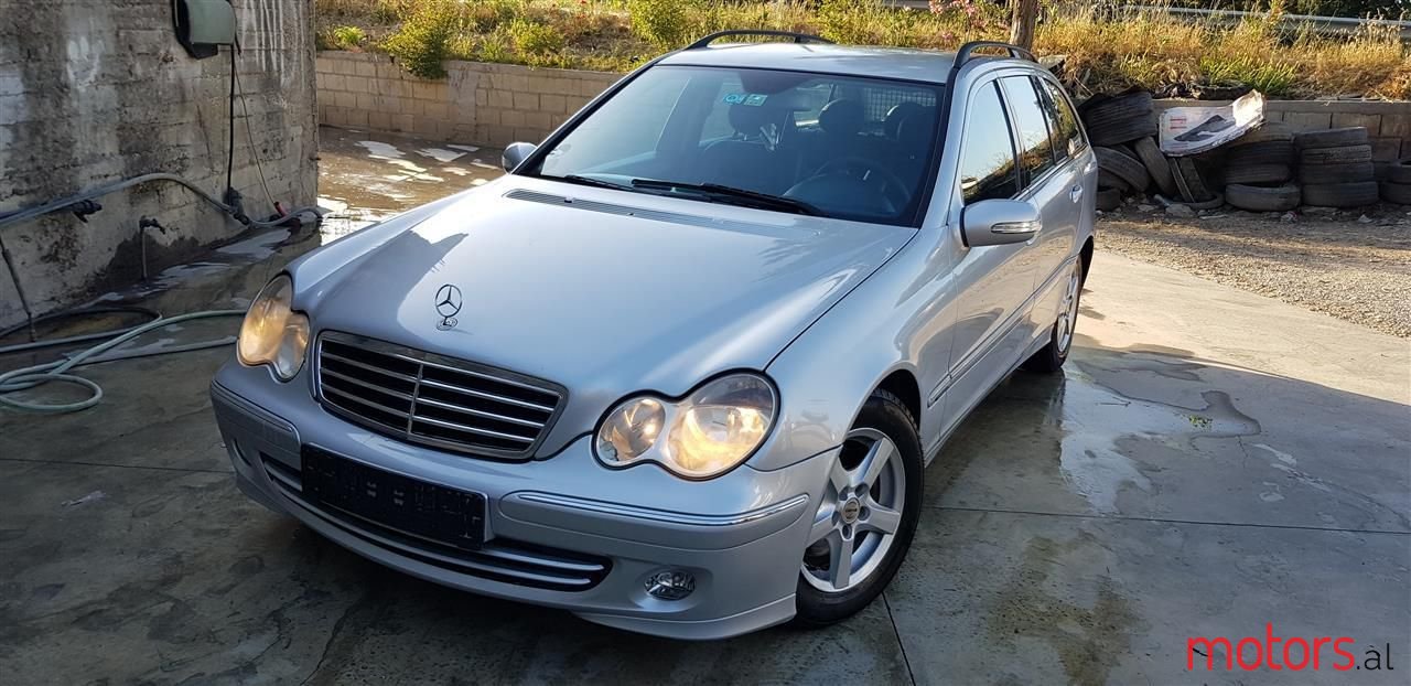 2005' Mercedes-Benz C 220 photo #1