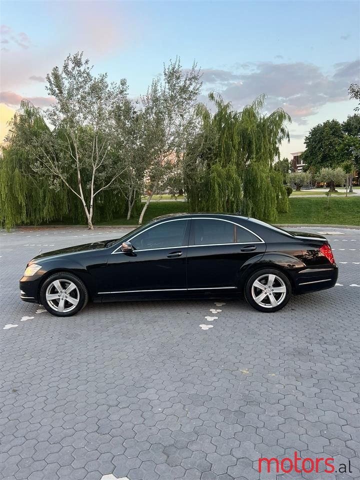 2009' Mercedes-Benz S 320 photo #5