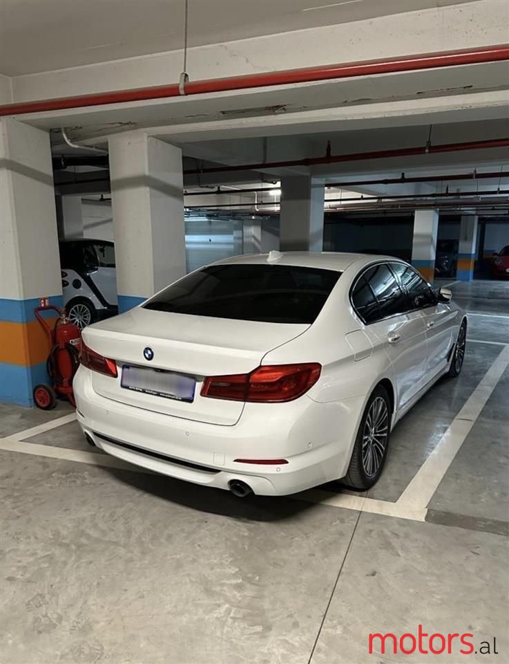 2018' BMW 530 photo #3