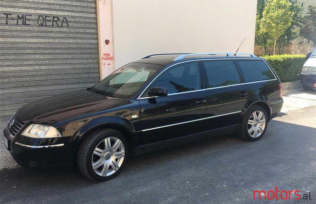 2003' Volkswagen Passat photo #1