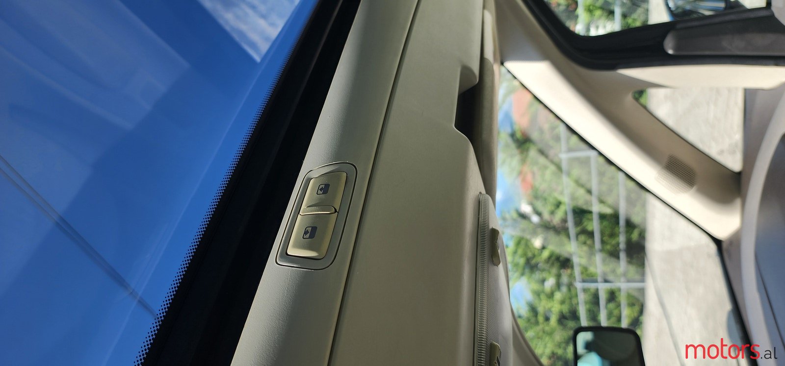 2004' Lancia Musa 1400cc photo #1