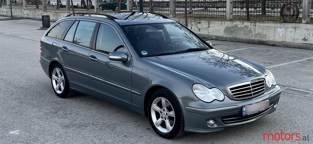 2005' Mercedes-Benz C 220 photo #5