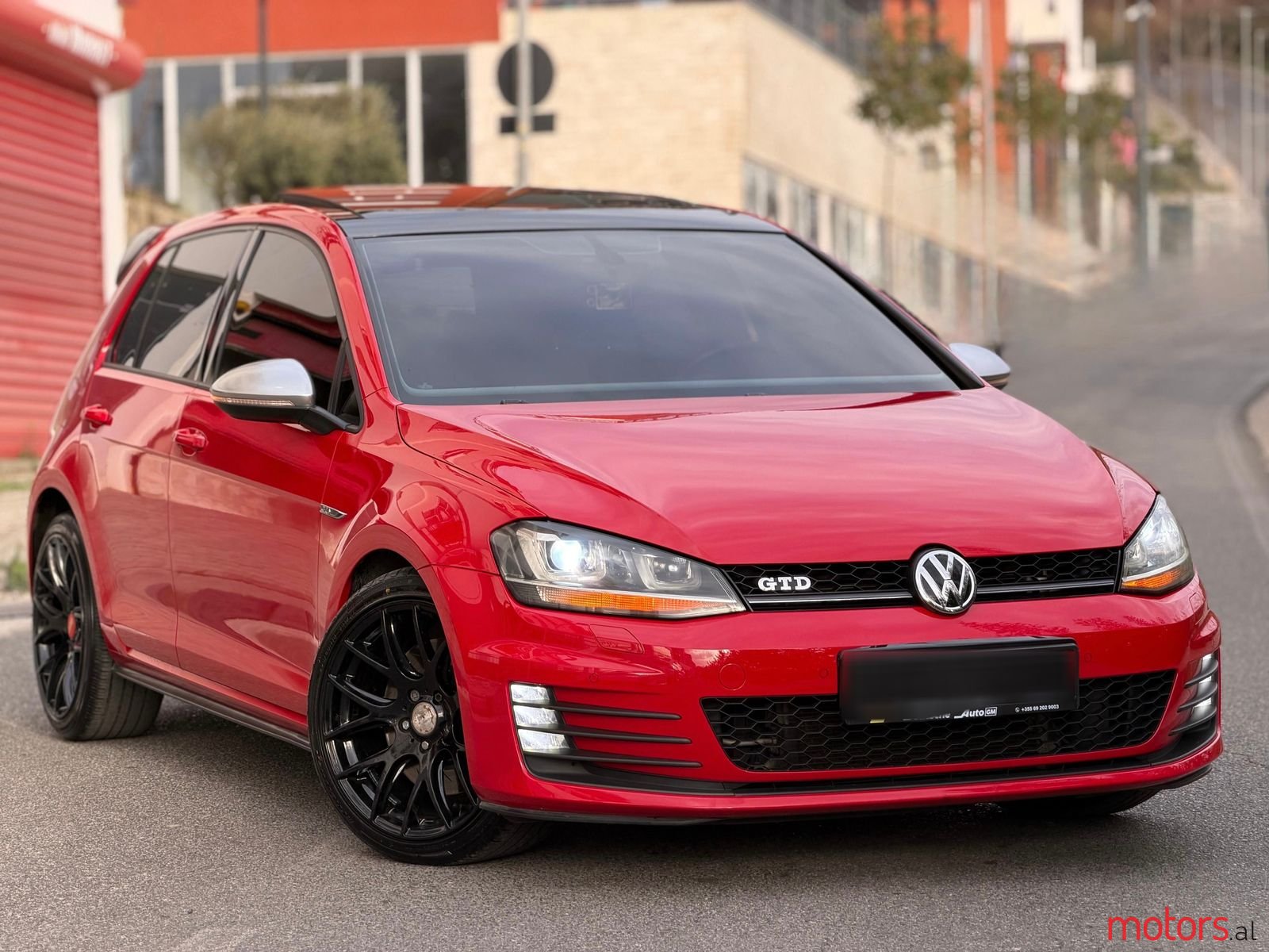 2015' Volkswagen Golf photo #1
