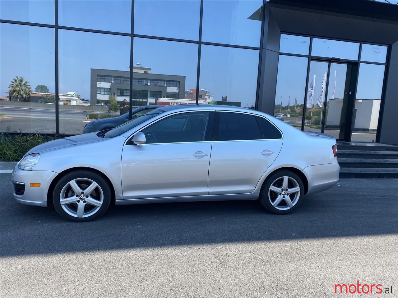 2010' Volkswagen Jetta photo #6