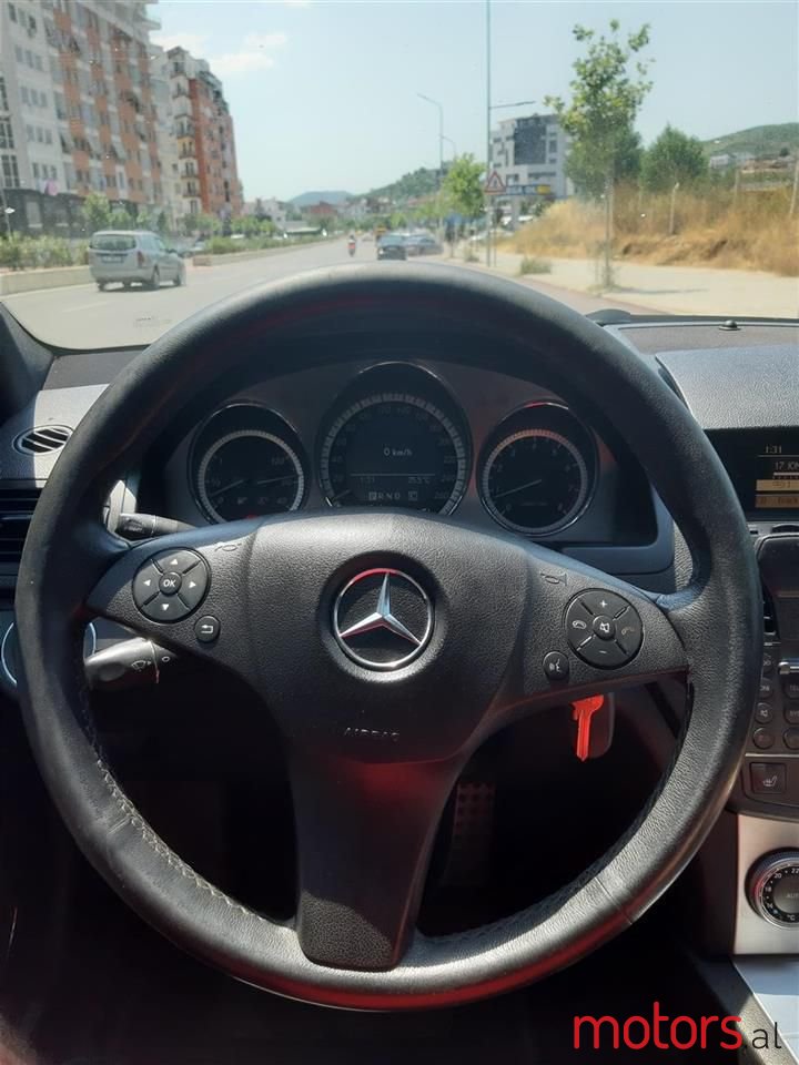 2009' Mercedes-Benz C 300 photo #5