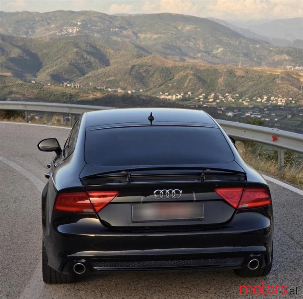 2011' Audi A7 photo #4