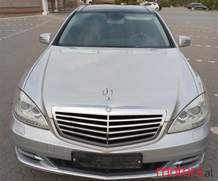 2011' Mercedes-Benz S 350 photo #1