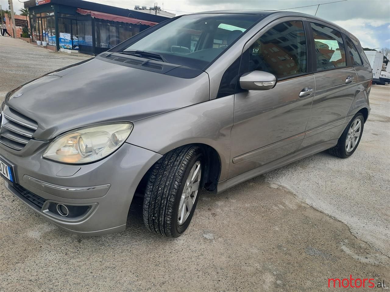 2006' Mercedes-Benz B 180 photo #3