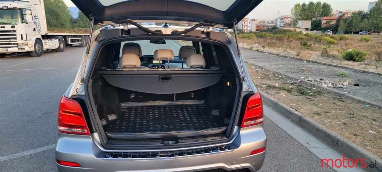 2014' Mercedes-Benz GLK 250 photo #2