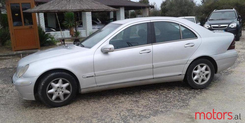 2002' Mercedes-Benz C 220 photo #1
