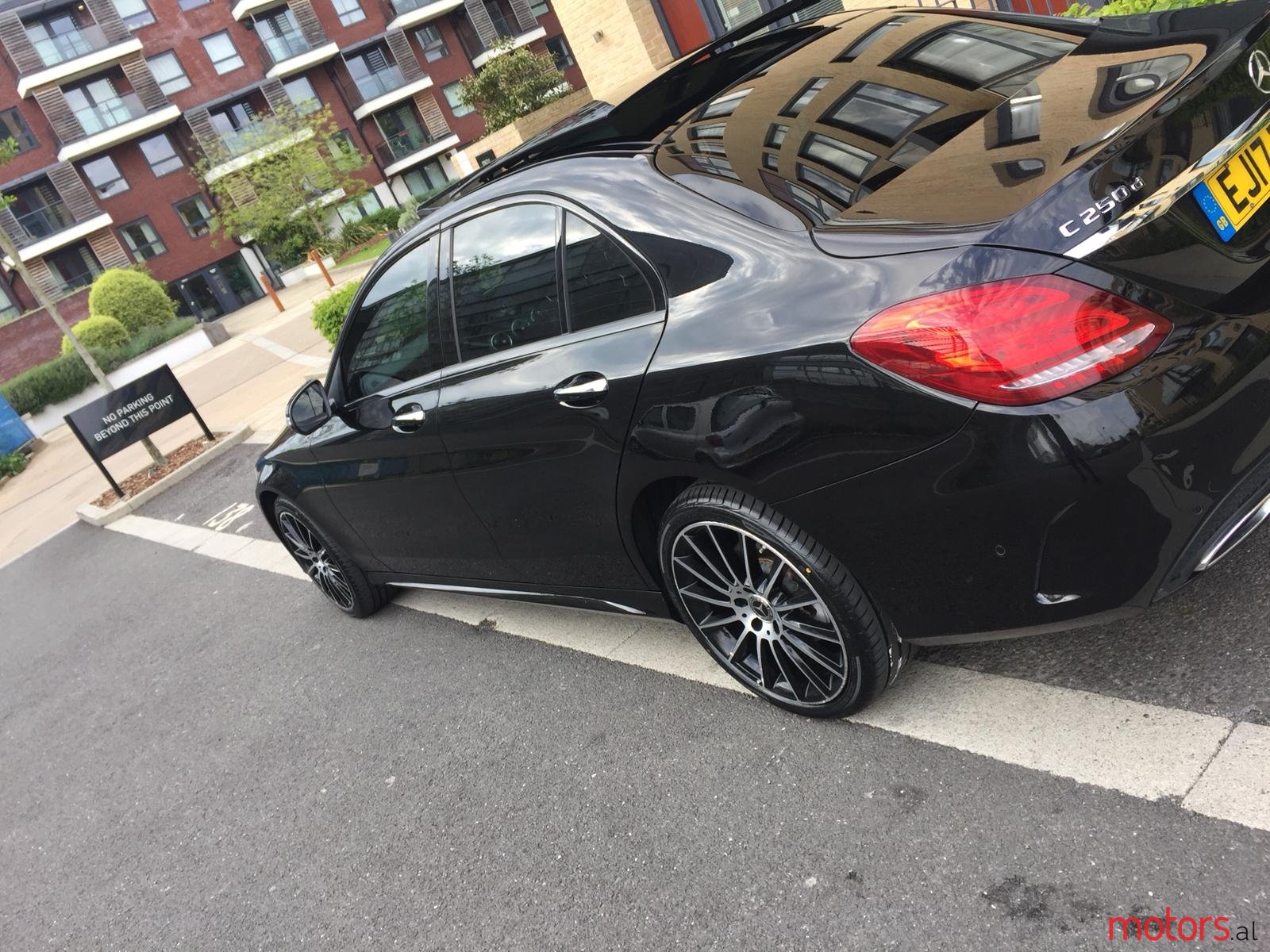 2017' Mercedes-Benz C-Class photo #2